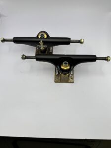 Thunder Tyshawn Endgame Pro Trucks Black Gold 148